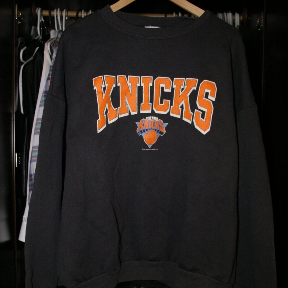NEW YORK KNICKS VINTAGE CREWNECK